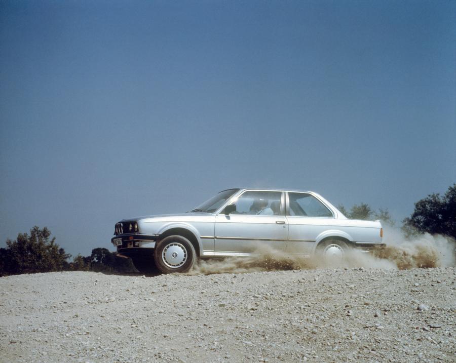  BMW 325iX Coupe 1987 года  (фото 5 из 16)